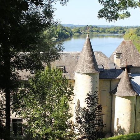 Chateau De Courtebotte Saint-Jean-de-Blaignac Exterior photo
