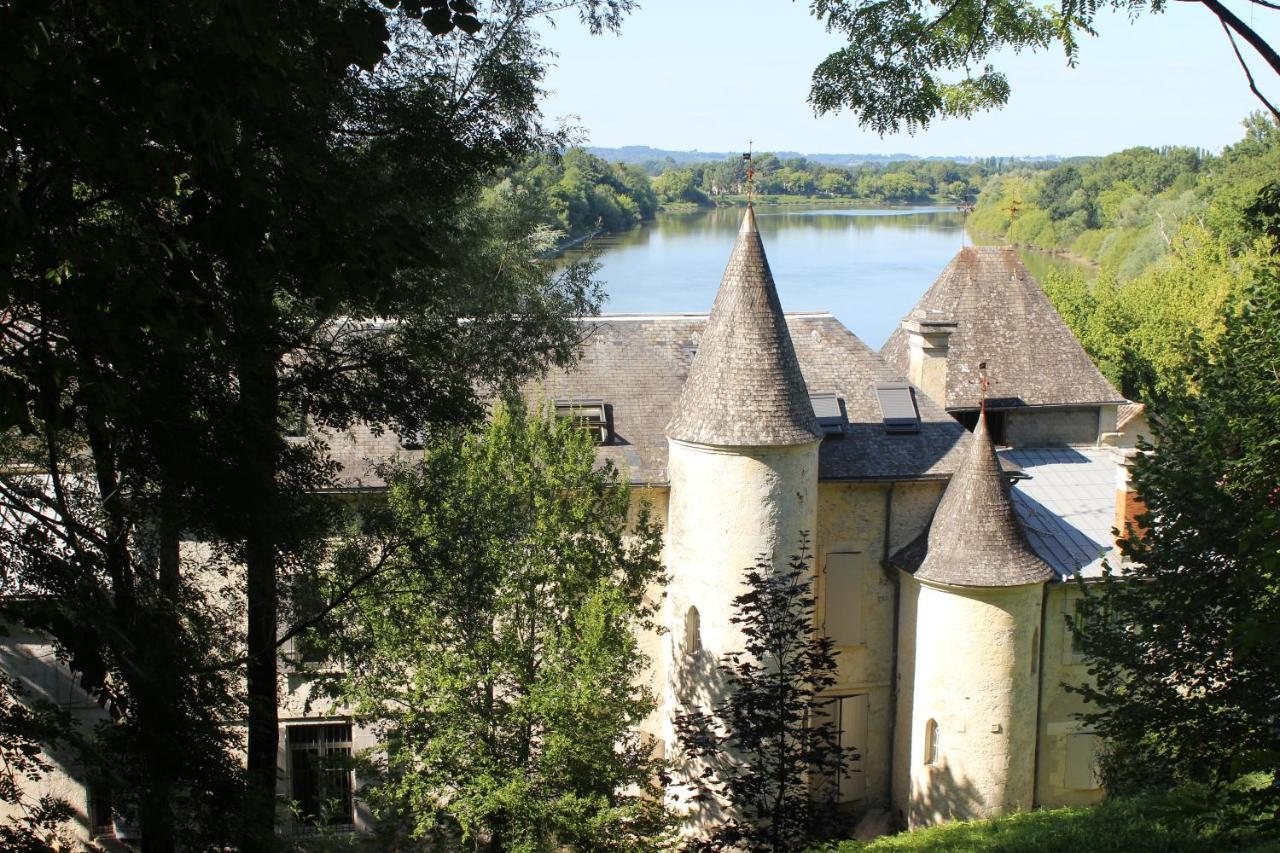 Chateau De Courtebotte Saint-Jean-de-Blaignac Exterior photo